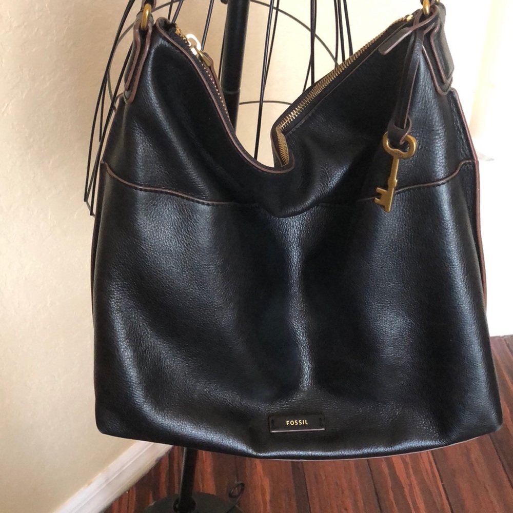 EUC Black leather Fossil hobo bag